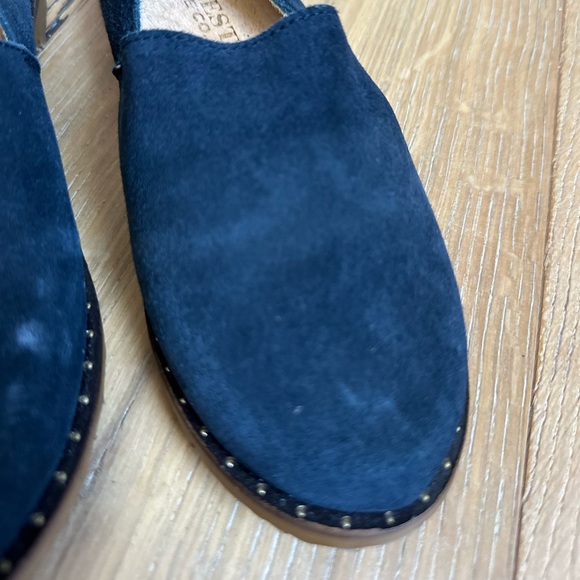 Charleston Shoe CO. Suede Alton Loafer Slip On black leather - Picture 2 of 6